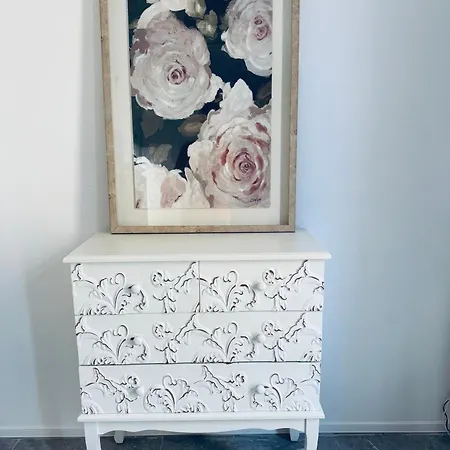 Stylish Boutique House Turquoise With 2 Outdoor Areas & Adjoining Cafeteria - Very Near Valletta - Non Sharing & Quiet Hamrun