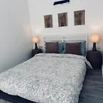 Stylish Boutique House - Turquoise - Outdoor Yard & Adjoining Cafeteria - Very Central! Near Valletta - Non-sharing & Quiet Hamrun
