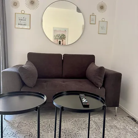 Апартаменты Stylish Boutique Turquoise Duplex With Outdoor - Large Double Bedroom - Very Near Valletta - Non Sharing Quiet Exclusive