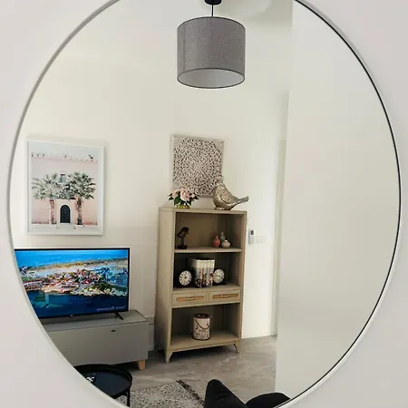 Stylish Boutique Turquoise Duplex With Outdoor - Large Double Bedroom - Very Near Valletta - Non Sharing Quiet Exclusive