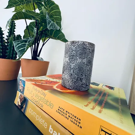 Stylish Boutique House Turquoise With 2 Outdoor Areas & Adjoining Cafeteria - Very Near Valletta - Non Sharing & Quiet Hamrun