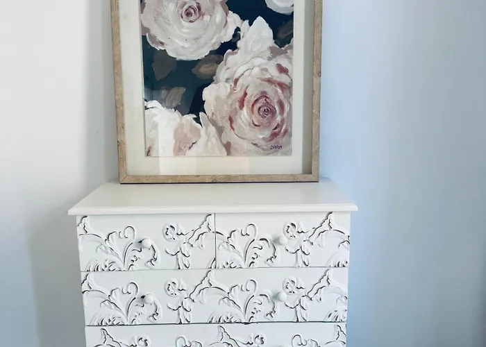 Stylish Boutique House - Turquoise - Outdoor Yard & Adjoining Cafeteria - Very Central! Near Valletta - Non-sharing & Quiet Hamrun